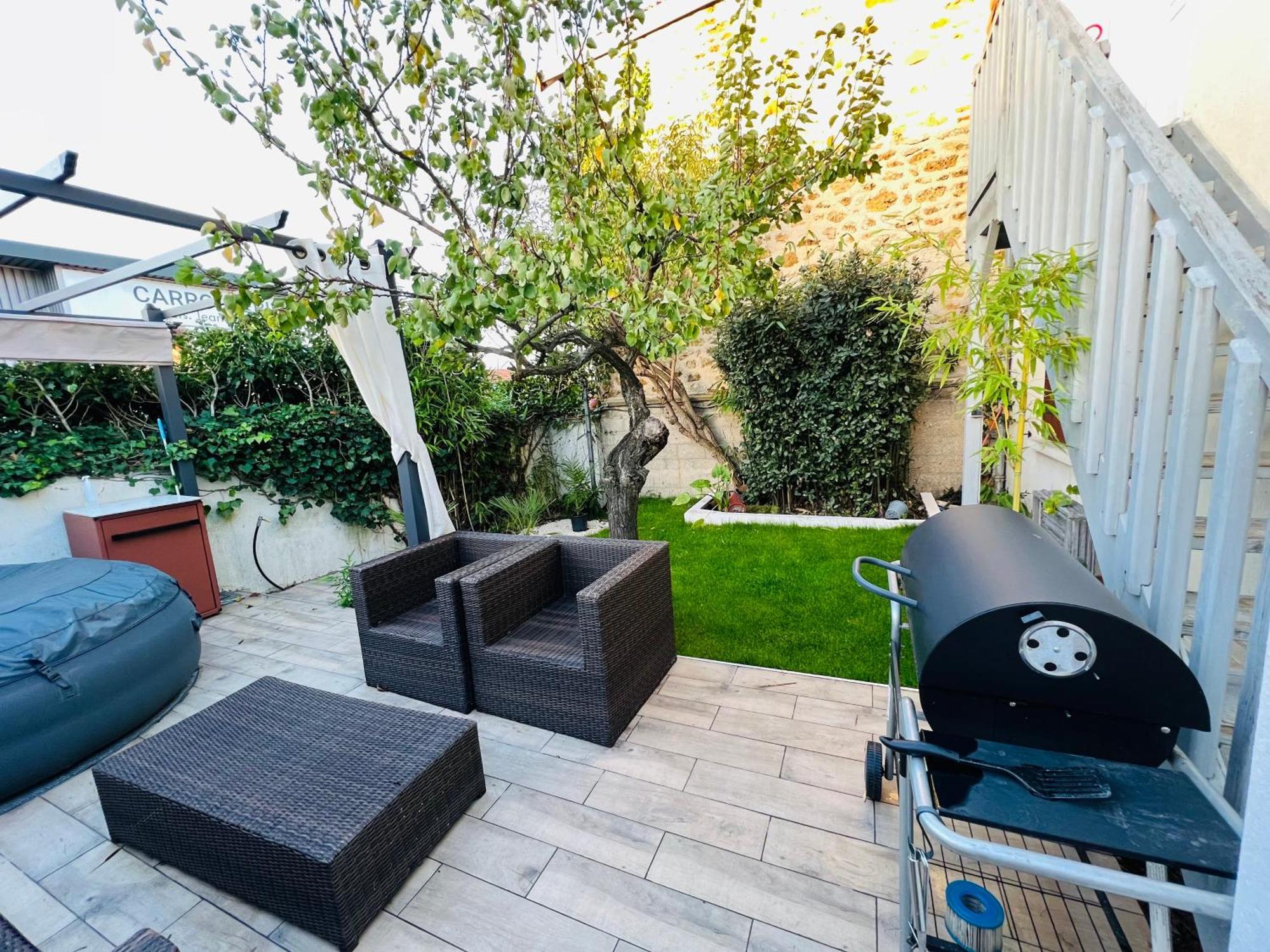 Superbe Appartement Avec Jardin Et Parking Prive Ris-Orangis Exterior photo